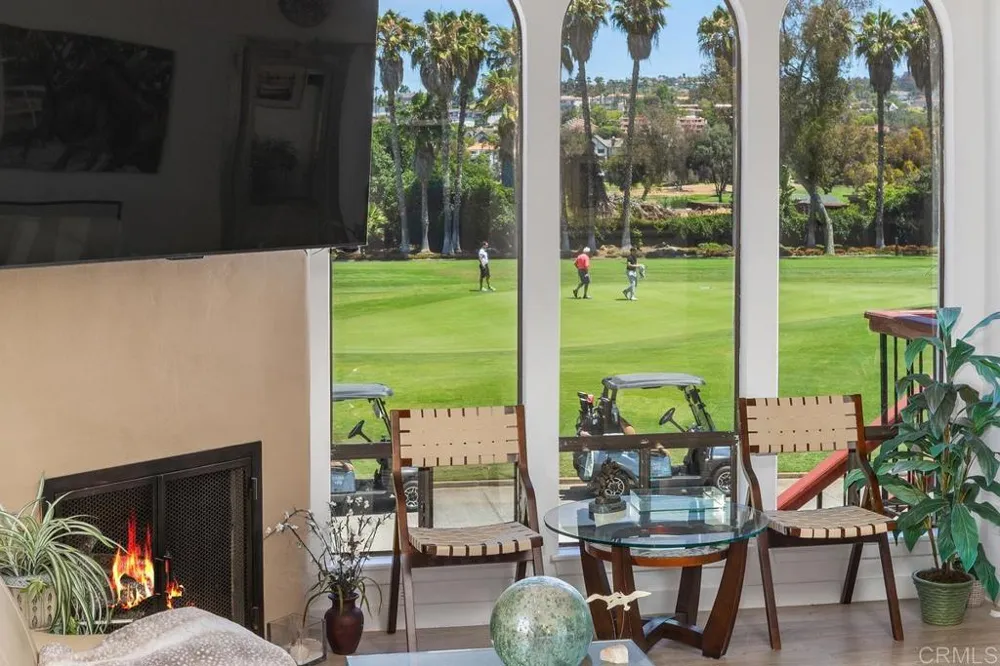 2326 La Costa Avenue #A Carlsbad, CA 92009