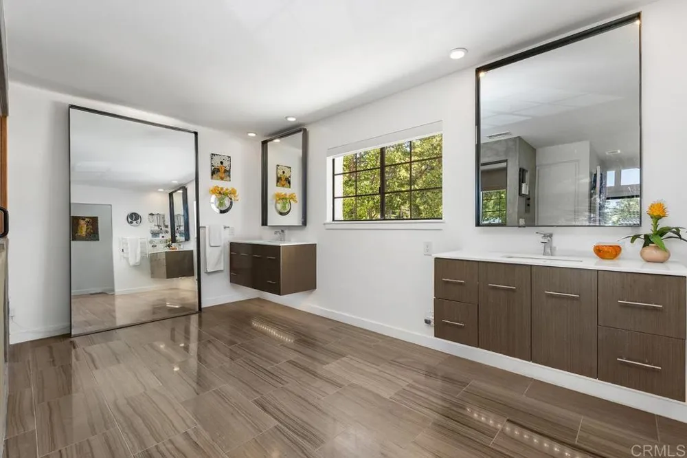 2326 La Costa Avenue #A Carlsbad, CA 92009