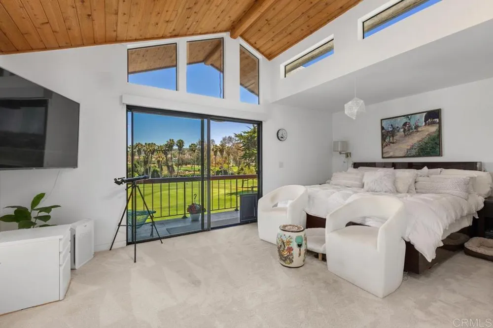 2326 La Costa Avenue #A Carlsbad, CA 92009