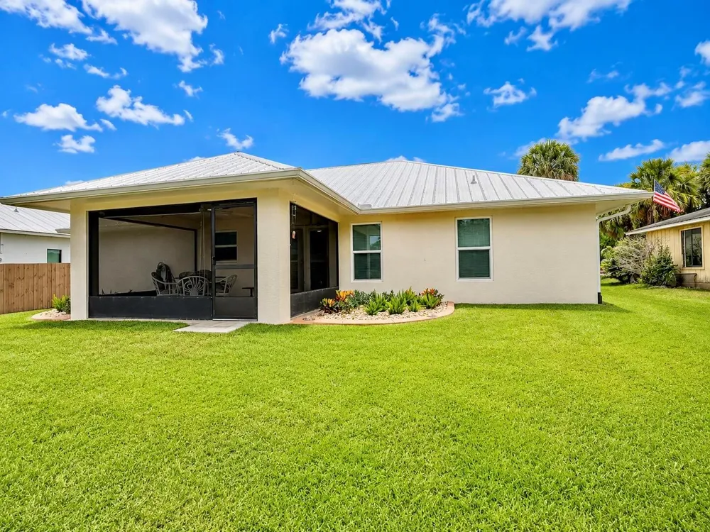 1133 37th Avenue SW Vero Beach, FL 32968
