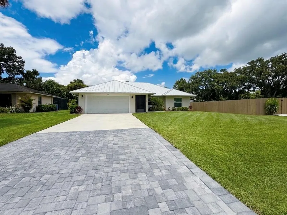 1133 37th Avenue SW Vero Beach, FL 32968