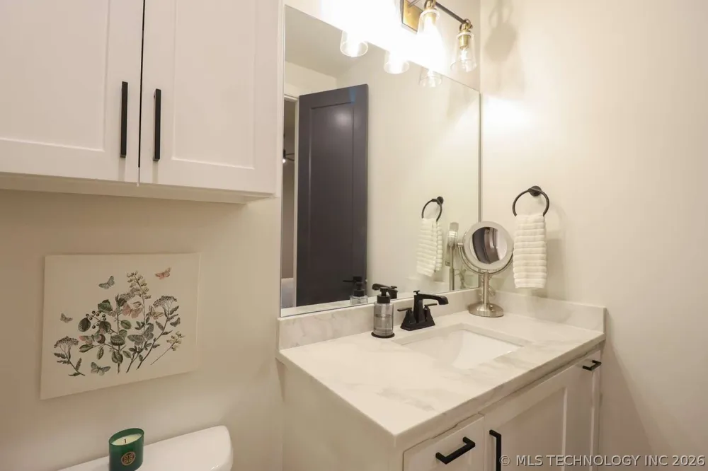 12635 S Granite Avenue Bixby, OK 74008