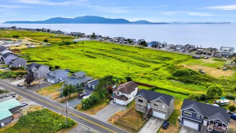 4393 Saltspring Drive