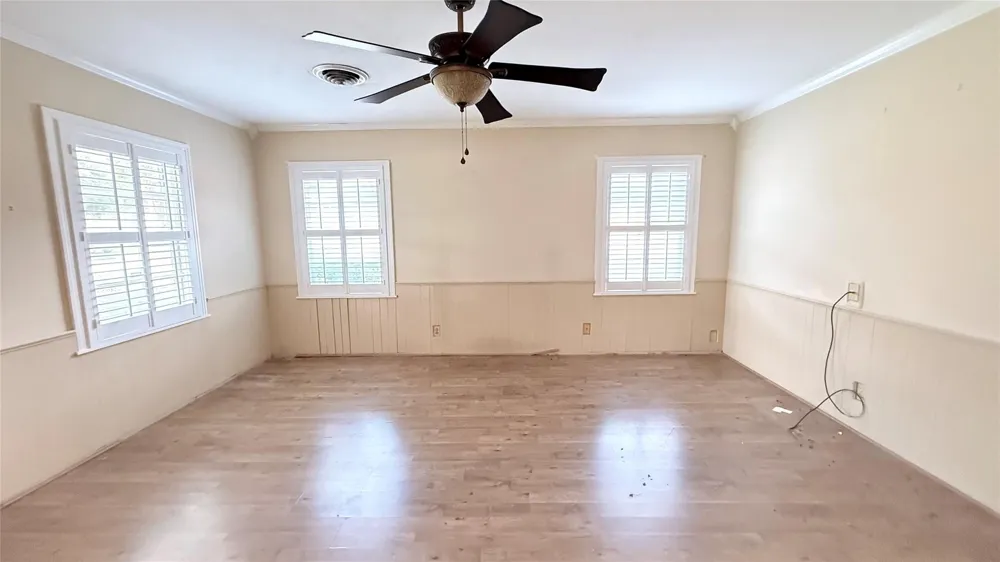 321 20th Avenue Texas City, TX 77590