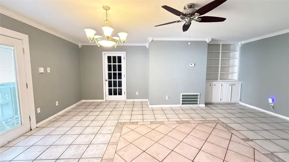 321 20th Avenue Texas City, TX 77590