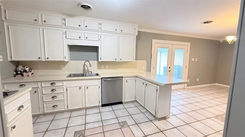 321 20th Avenue Texas City, TX 77590