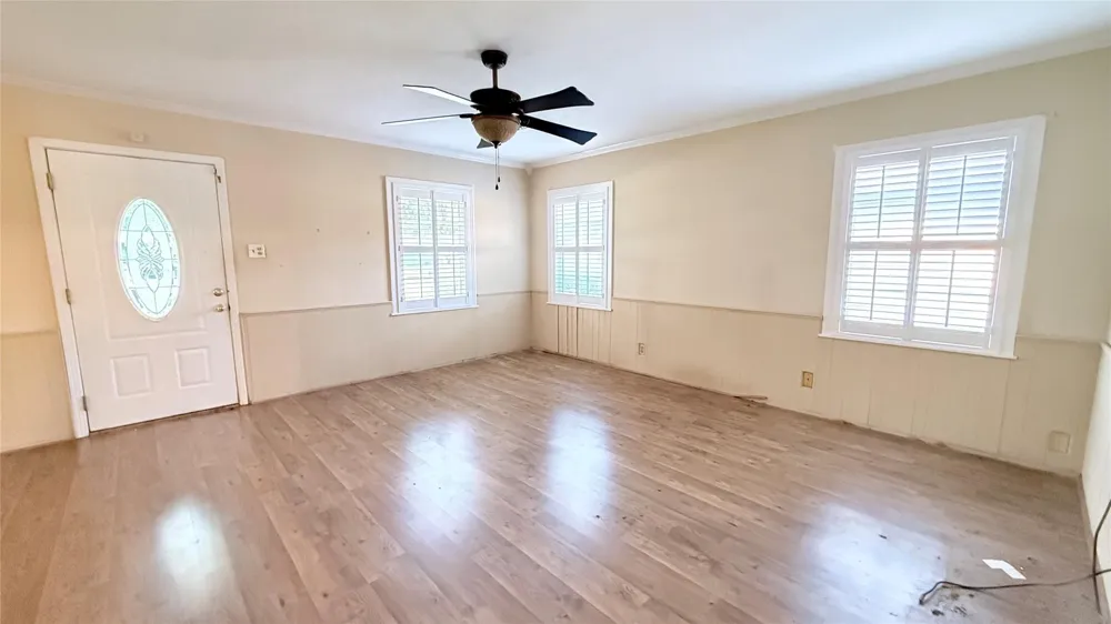 321 20th Avenue Texas City, TX 77590
