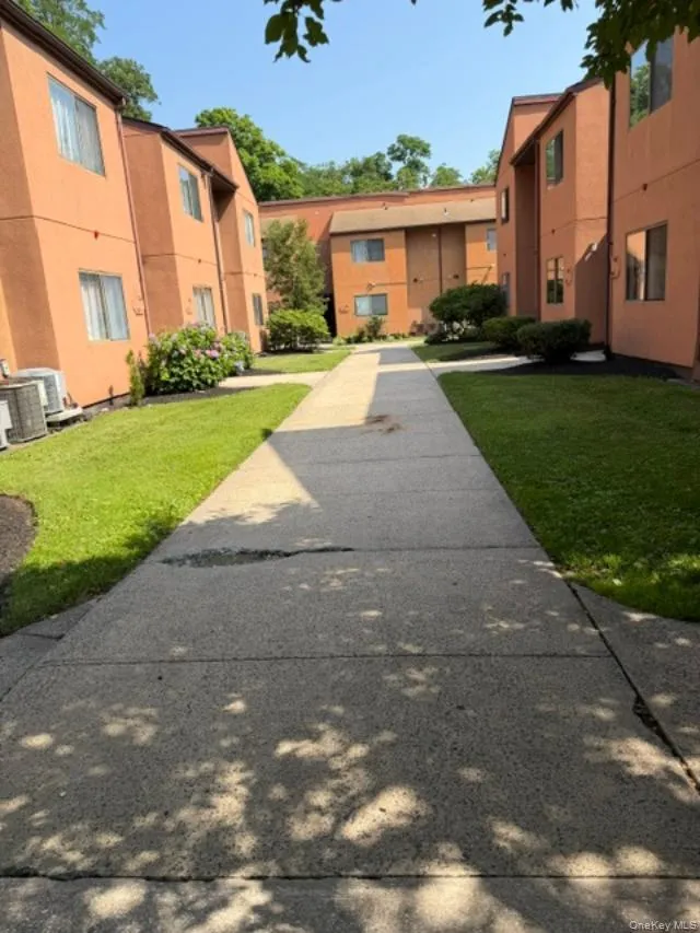 301 Town Hill Road Nanuet, NY 10954