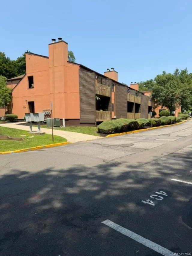 301 Town Hill Road Nanuet, NY 10954