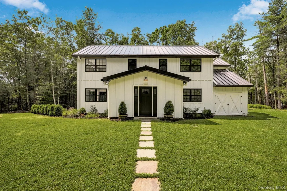 640 Acorn Hill Road Olivebridge, NY 12461