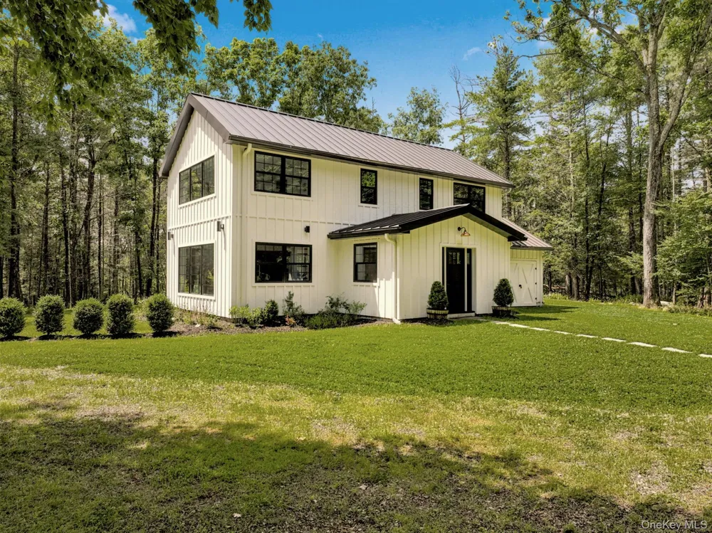 640 Acorn Hill Road Olivebridge, NY 12461