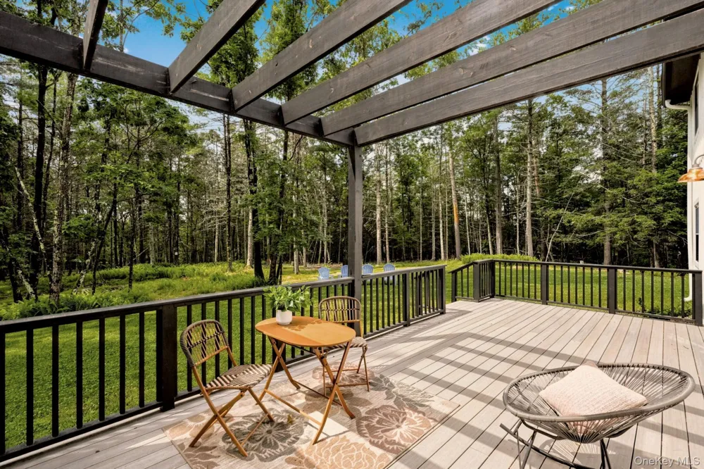 640 Acorn Hill Road Olivebridge, NY 12461