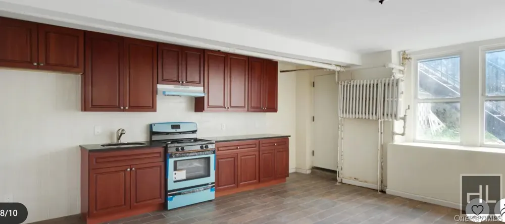 1534 Bryan Avenue Bronx, NY 10460
