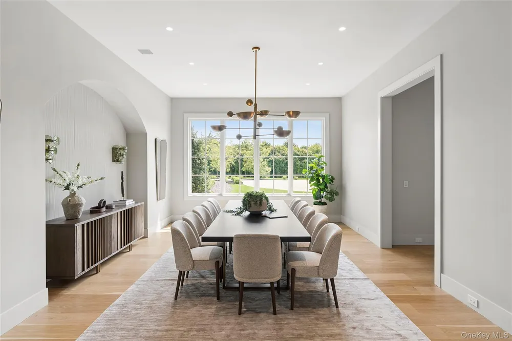 120 Halsey Lane Bridgehampton, NY 11932