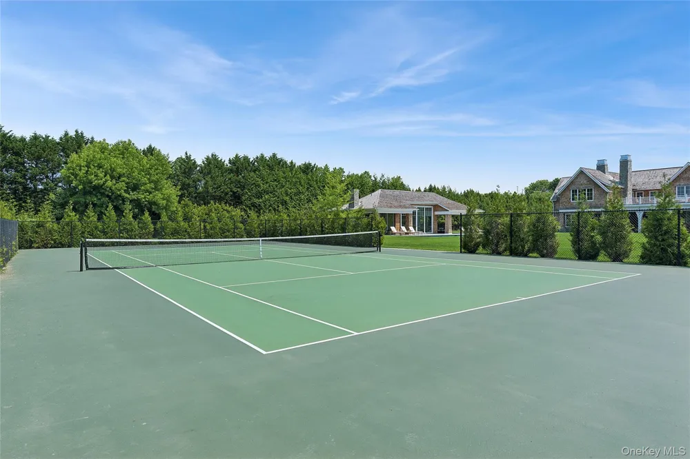 120 Halsey Lane Bridgehampton, NY 11932