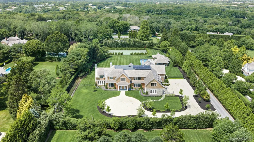 120 Halsey Lane Bridgehampton, NY 11932