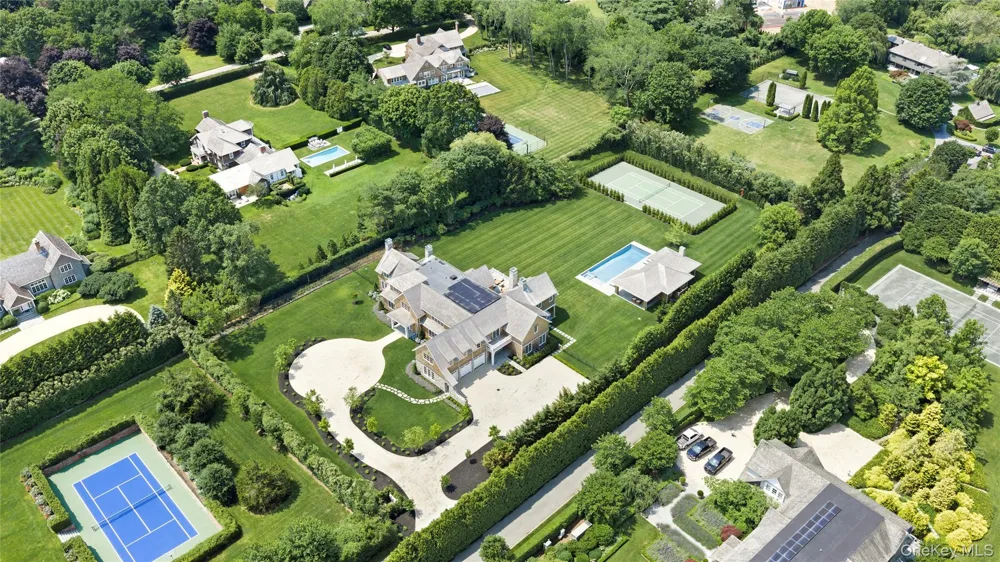 120 Halsey Lane Bridgehampton, NY 11932