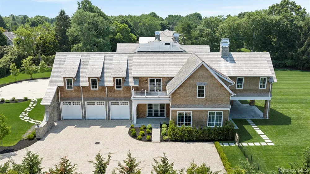 120 Halsey Lane Bridgehampton, NY 11932
