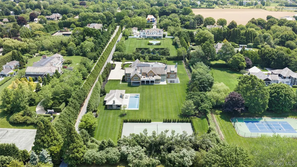 120 Halsey Lane Bridgehampton, NY 11932
