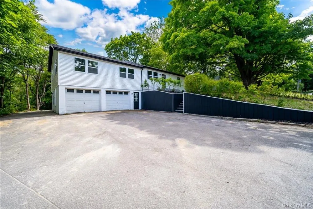 452 Vineyard Avenue Highland, NY 12528