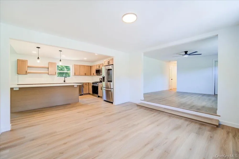 452 Vineyard Avenue Highland, NY 12528