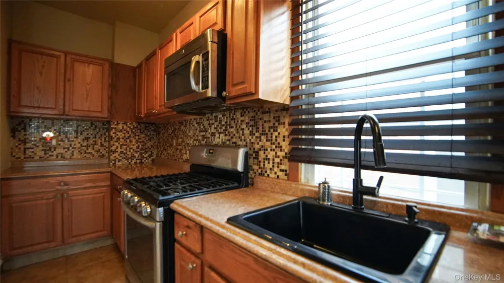 1718 Melville Street Bronx, NY 10460