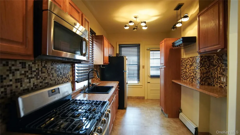1718 Melville Street Bronx, NY 10460