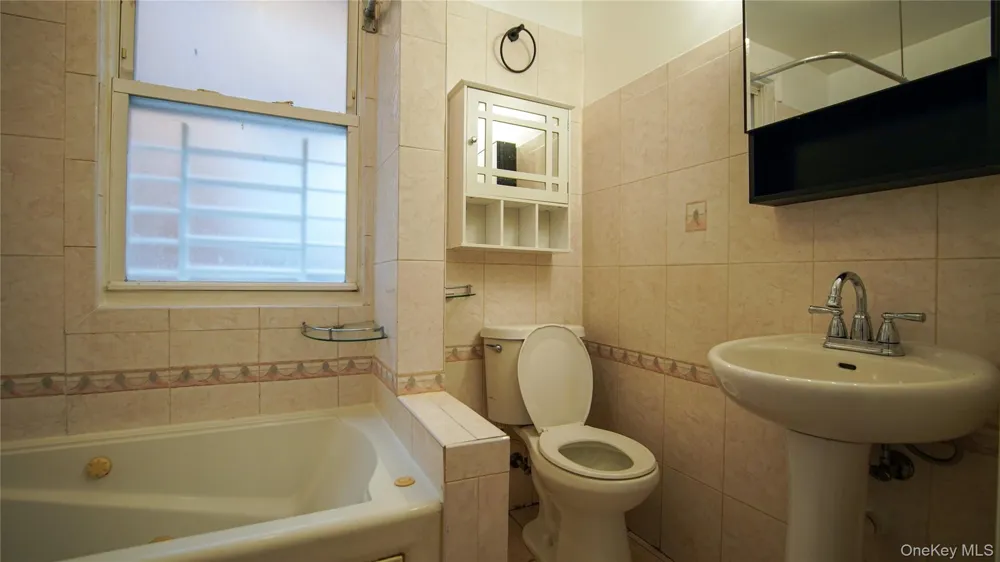 1718 Melville Street Bronx, NY 10460