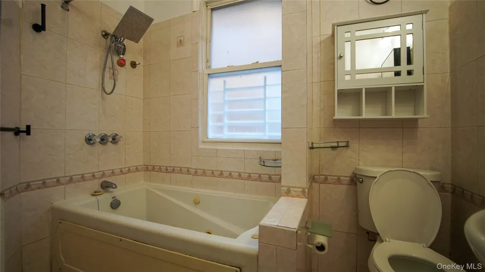1718 Melville Street Bronx, NY 10460