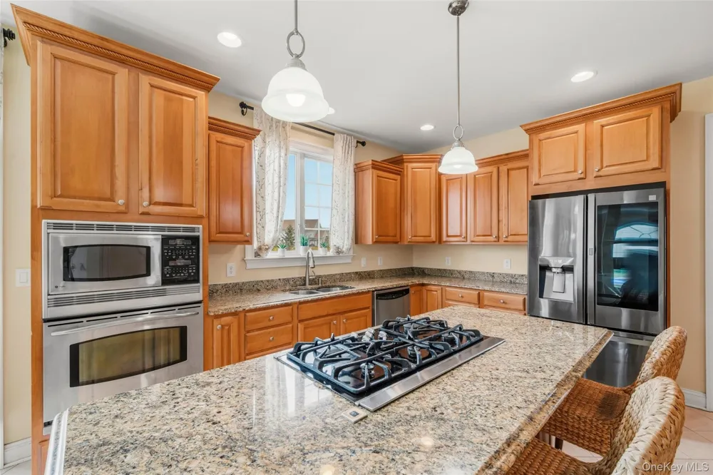 11 Hopeview Court Newburgh, NY 12550