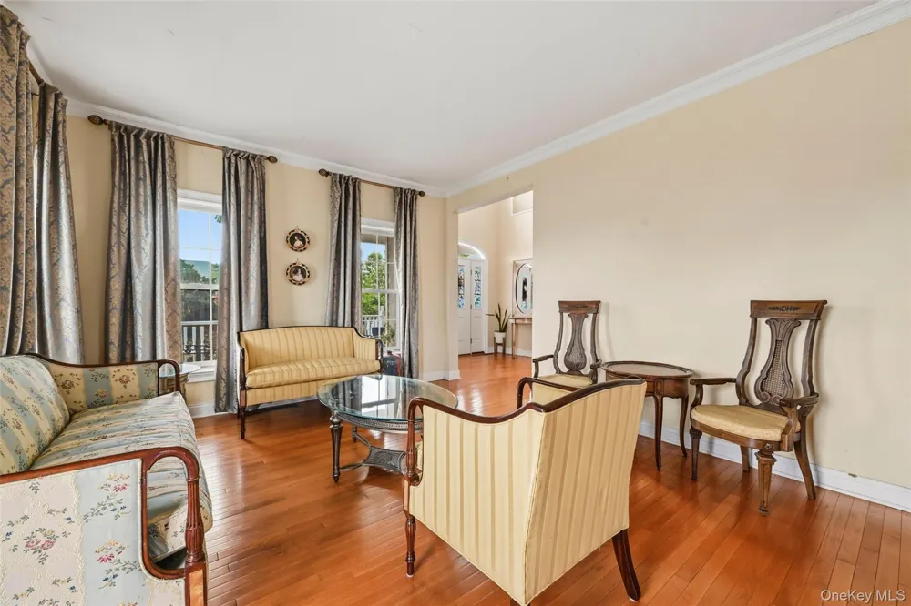 11 Hopeview Court Newburgh, NY 12550