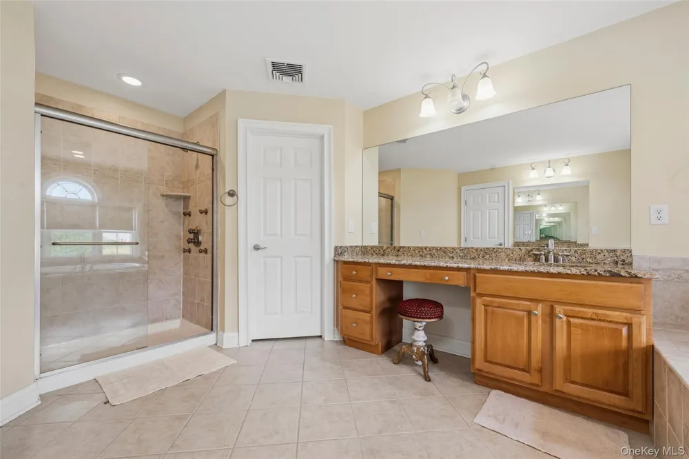 11 Hopeview Court Newburgh, NY 12550