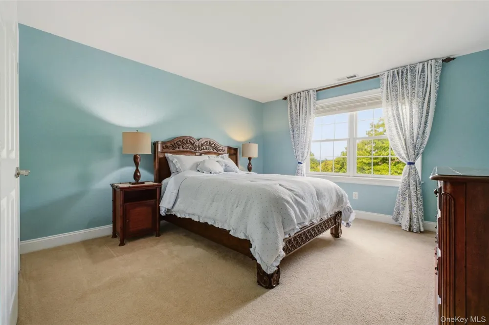 11 Hopeview Court Newburgh, NY 12550