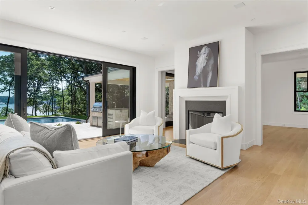 1775 Point Pleasant Road Mattituck, NY 11952