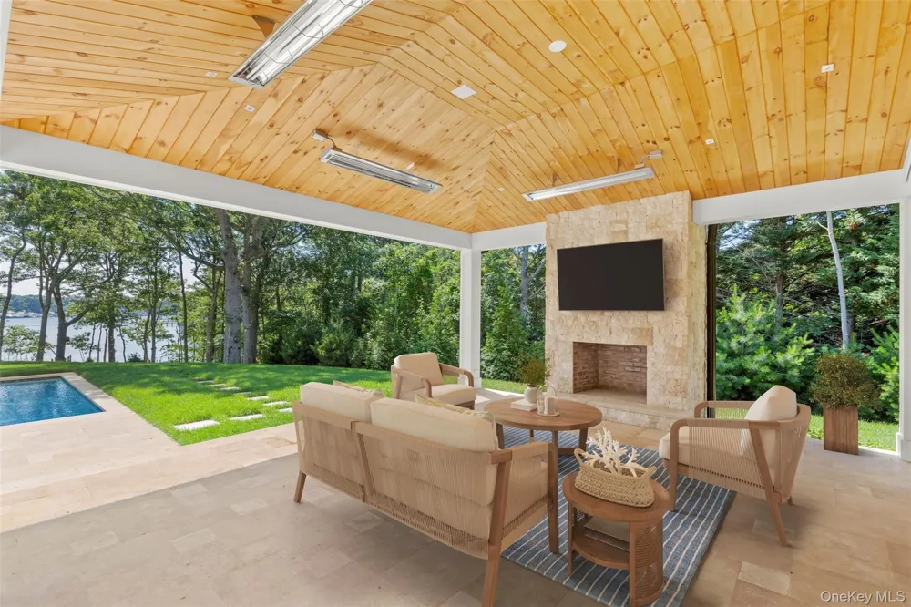 1775 Point Pleasant Road Mattituck, NY 11952