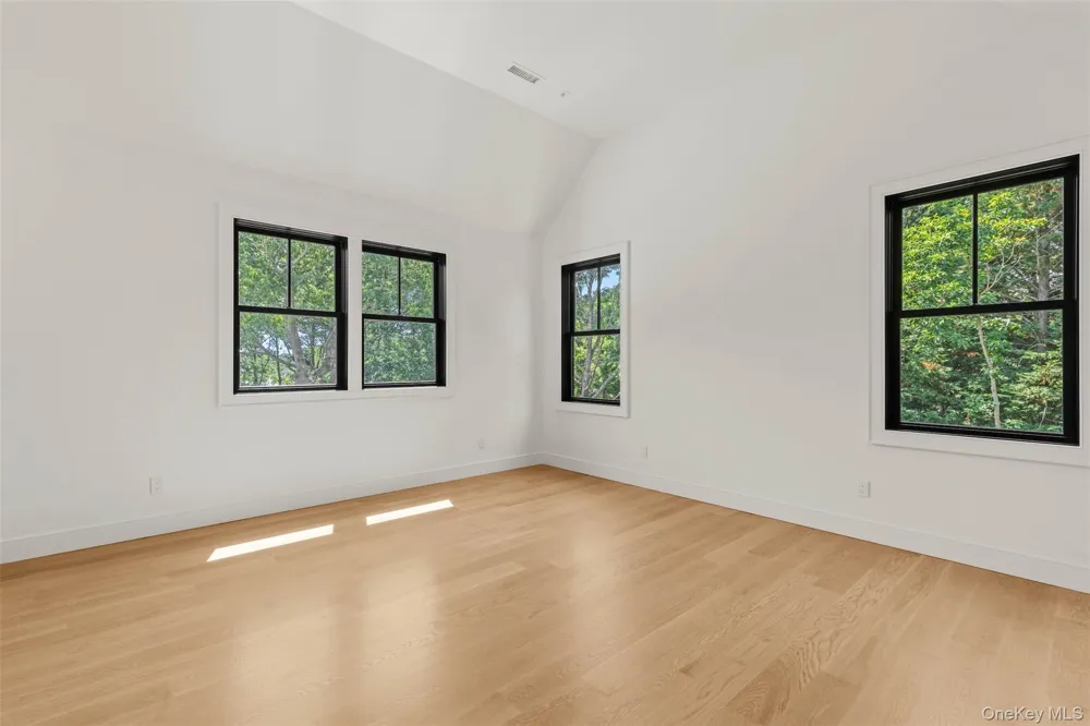 1775 Point Pleasant Road Mattituck, NY 11952