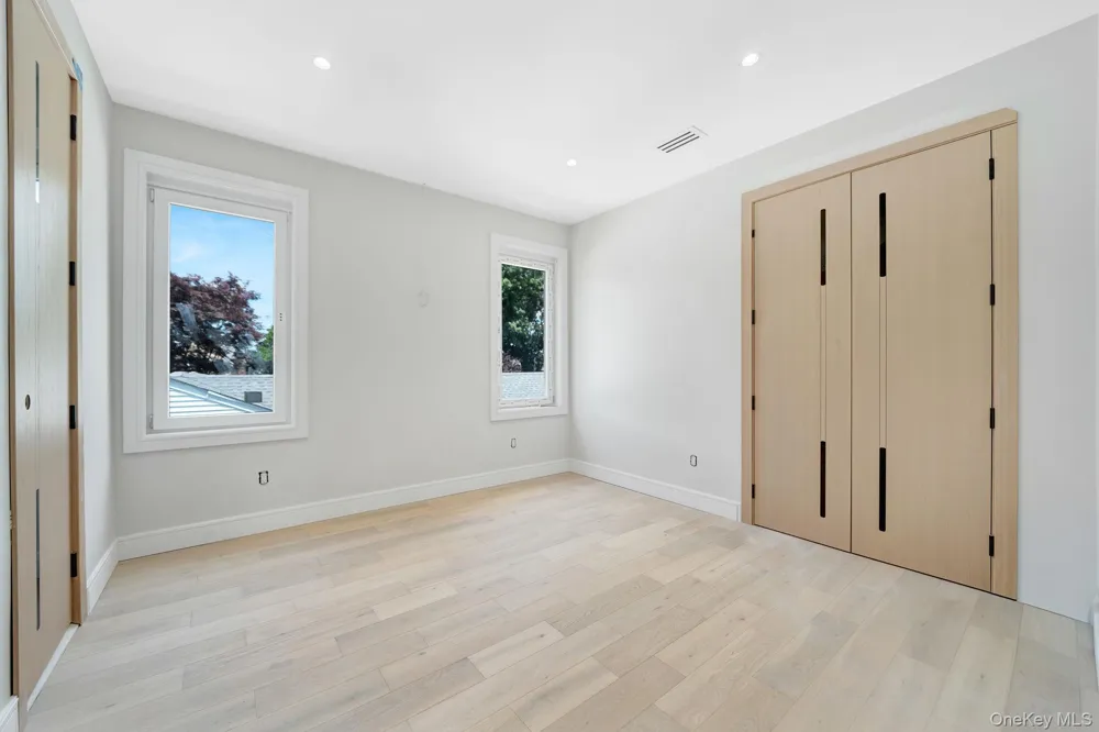 748 Carman Avenue Westbury, NY 11590