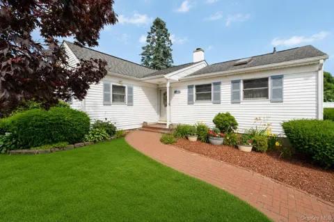 119 Stuyvesant Drive