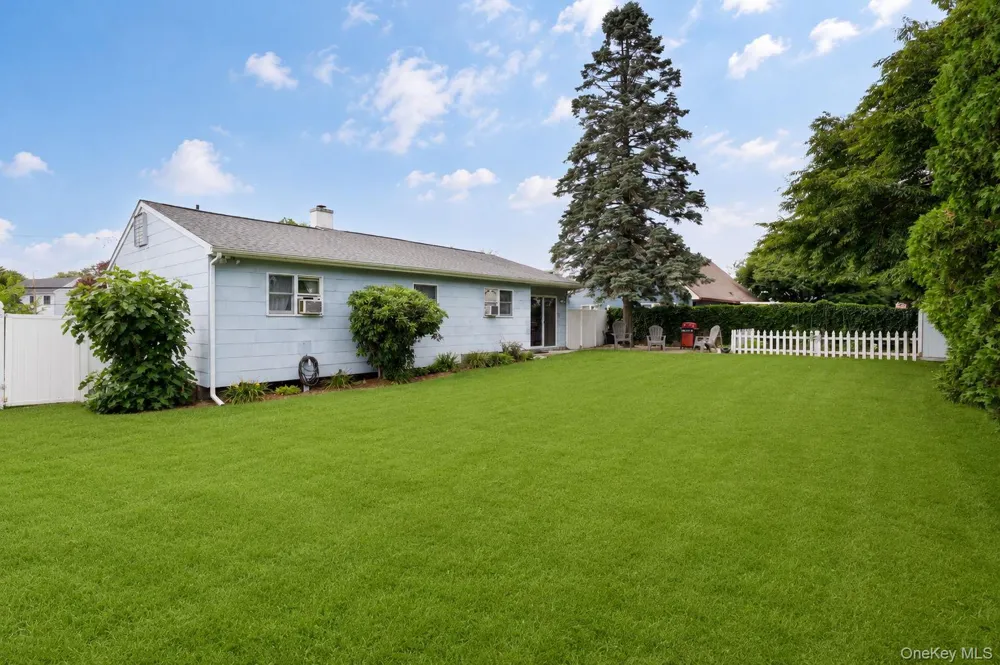 119 Stuyvesant Drive Port Jefferson Station, NY 11776