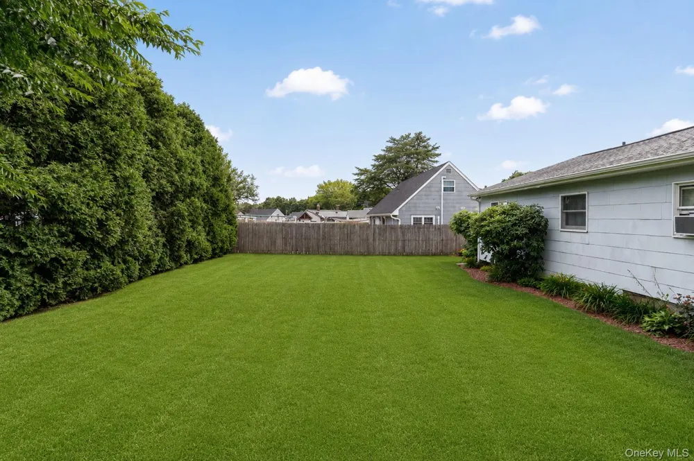 119 Stuyvesant Drive Port Jefferson Station, NY 11776