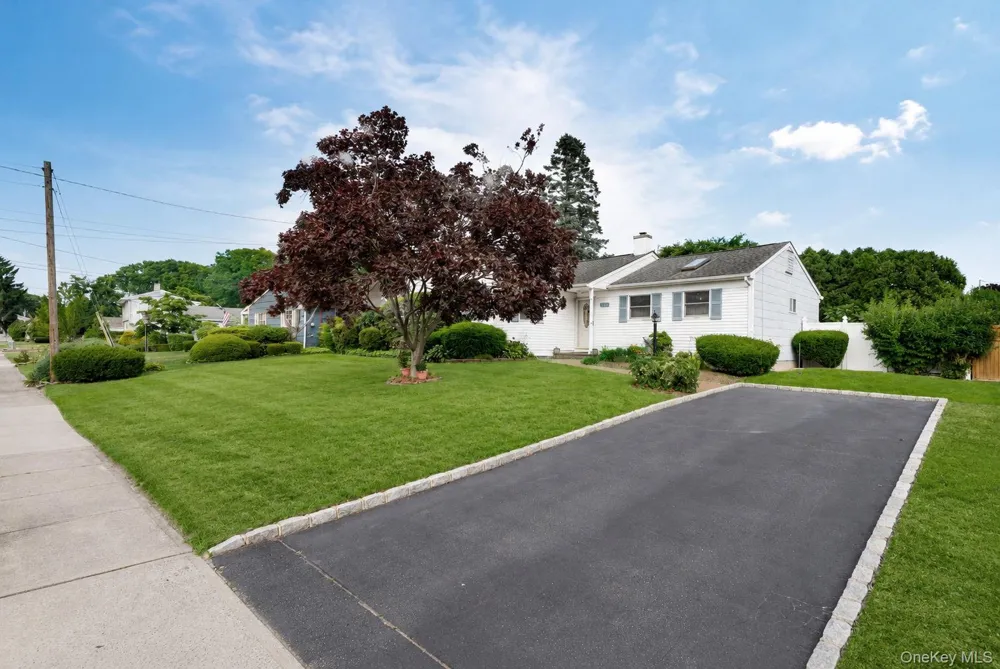 119 Stuyvesant Drive Port Jefferson Station, NY 11776