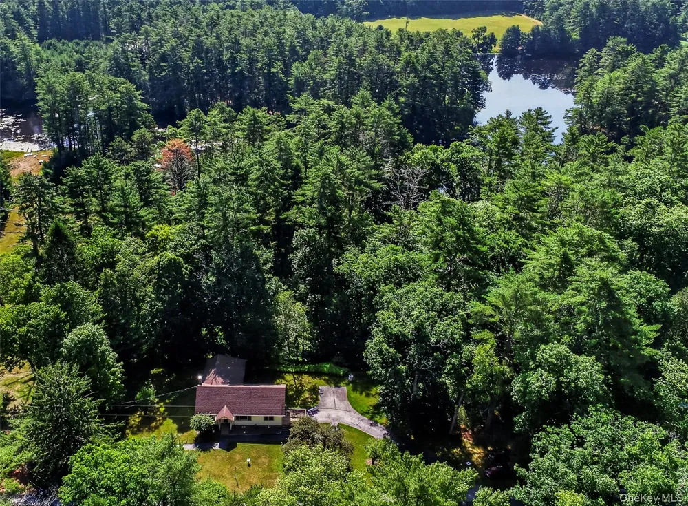 80 Beaver Brook Road Yulan, NY 12764