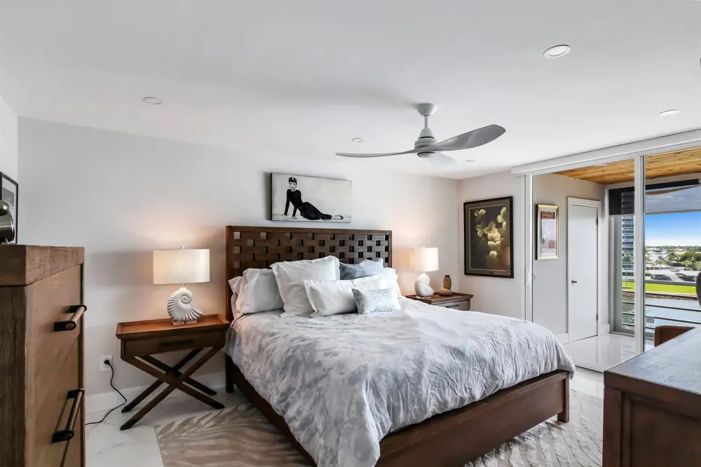 44 Yacht Club Drive #611 North Palm Beach, FL 33408