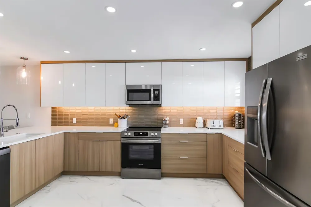 44 Yacht Club Drive #611 North Palm Beach, FL 33408