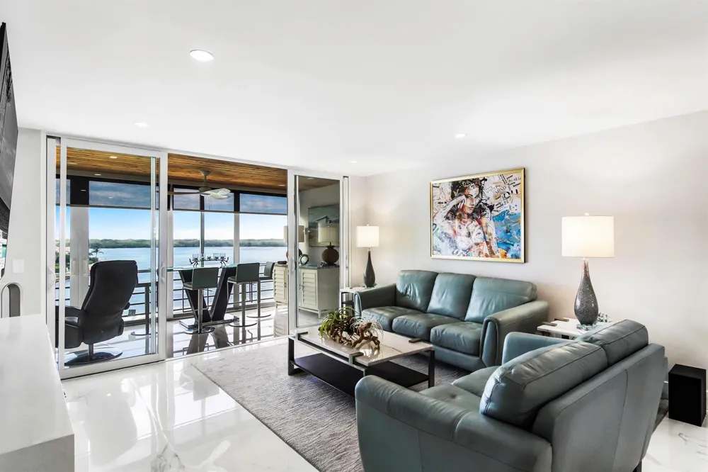 44 Yacht Club Drive #611 North Palm Beach, FL 33408