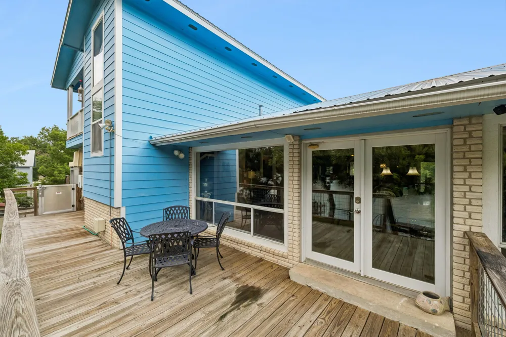160 Lakeside Drive Seguin, TX 78155
