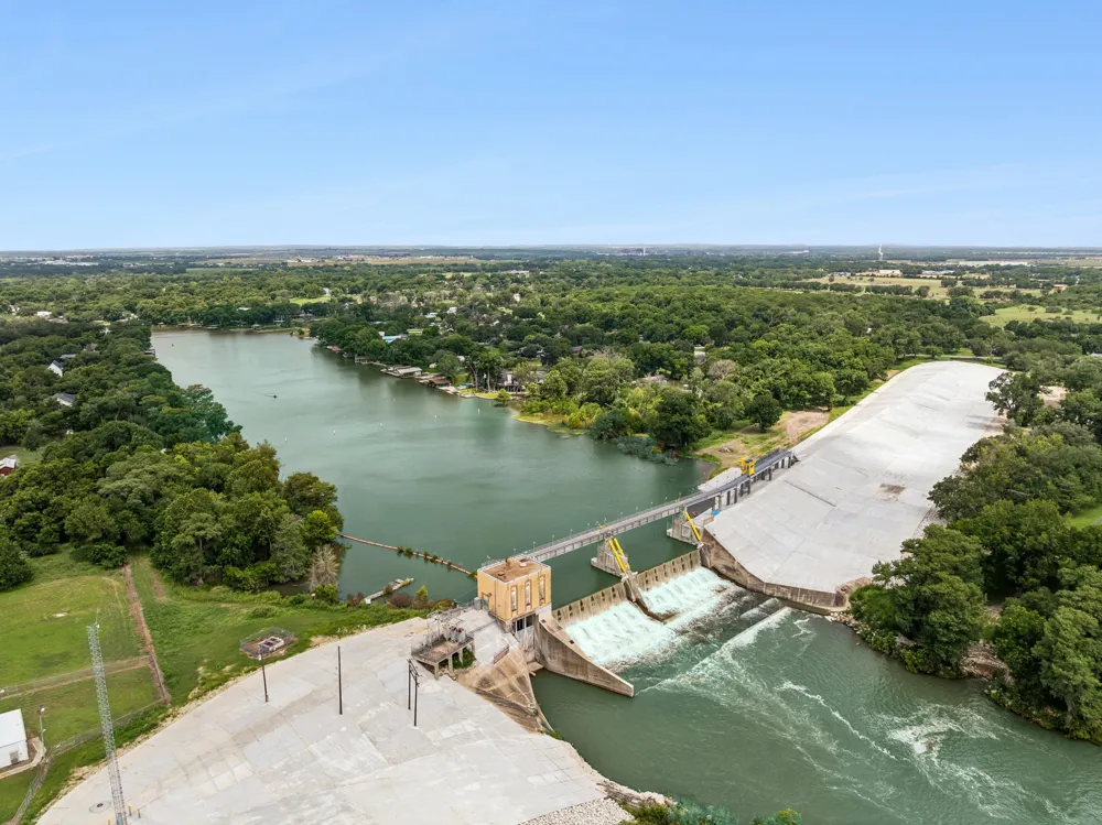 160 Lakeside Drive Seguin, TX 78155