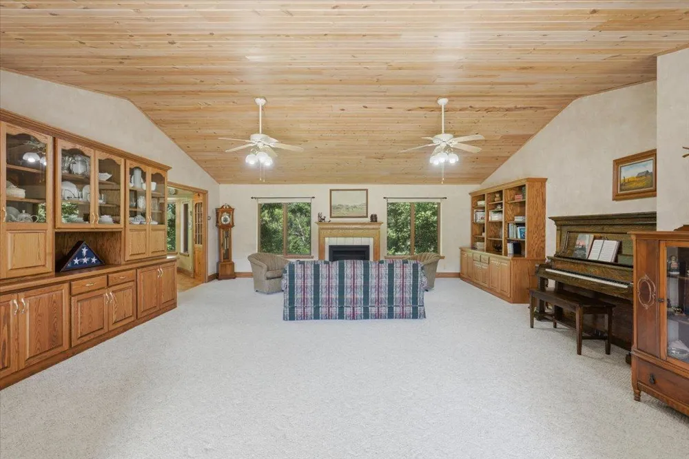 462 270th Street Woodville, WI 54028