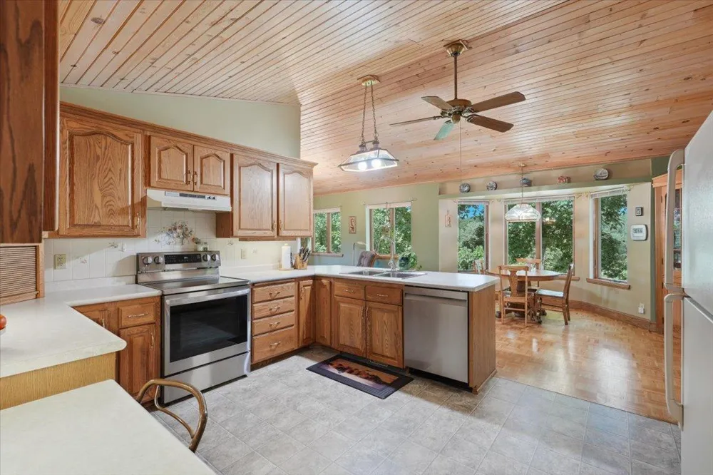 462 270th Street Woodville, WI 54028