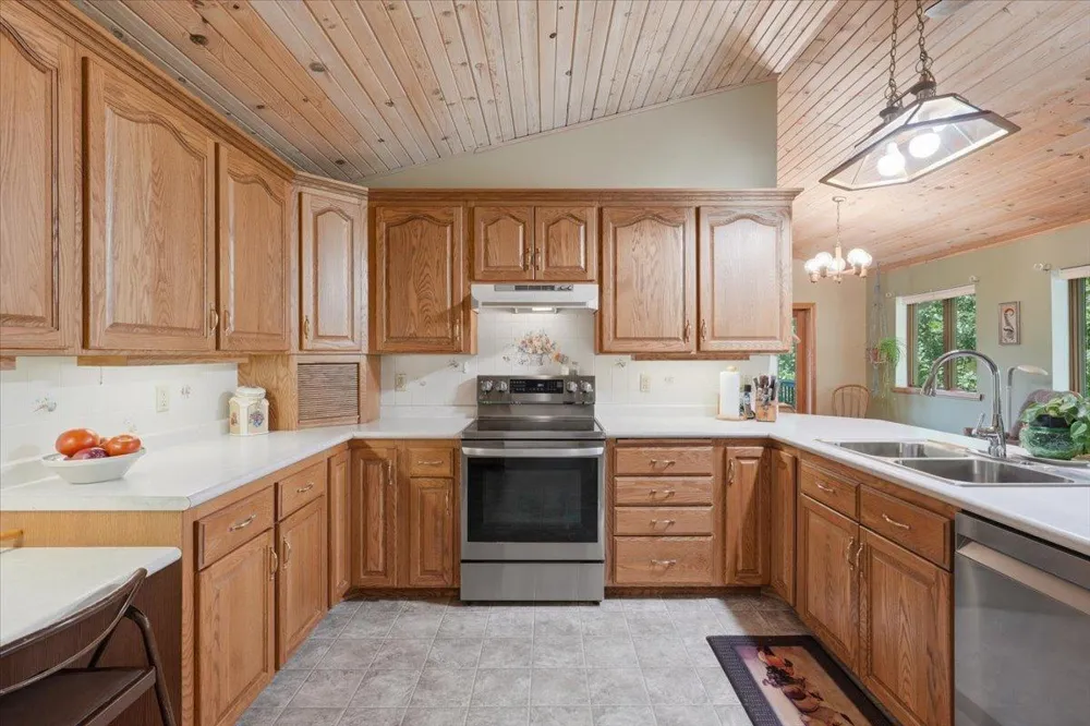 462 270th Street Woodville, WI 54028